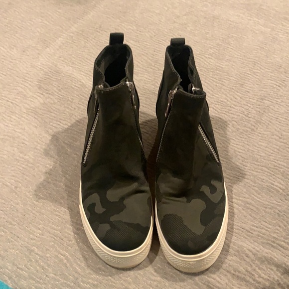 Camo ankle shoes - Picture 1 of 6
